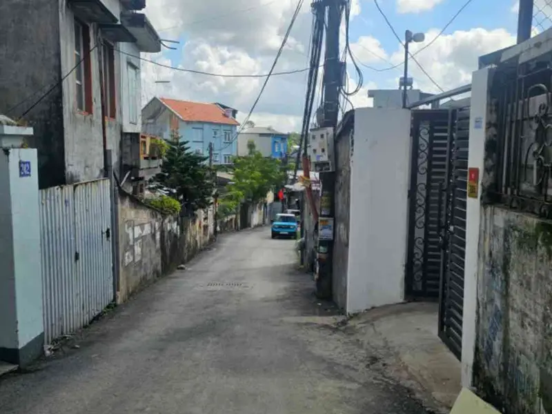 MẶT PHỐ ÔTÔ VÀO NHÀ KHÁCH MUA VỀ Ở NGAY... Bán nhà mặt phố tại Hồng Gai, Quảng Ninh 01