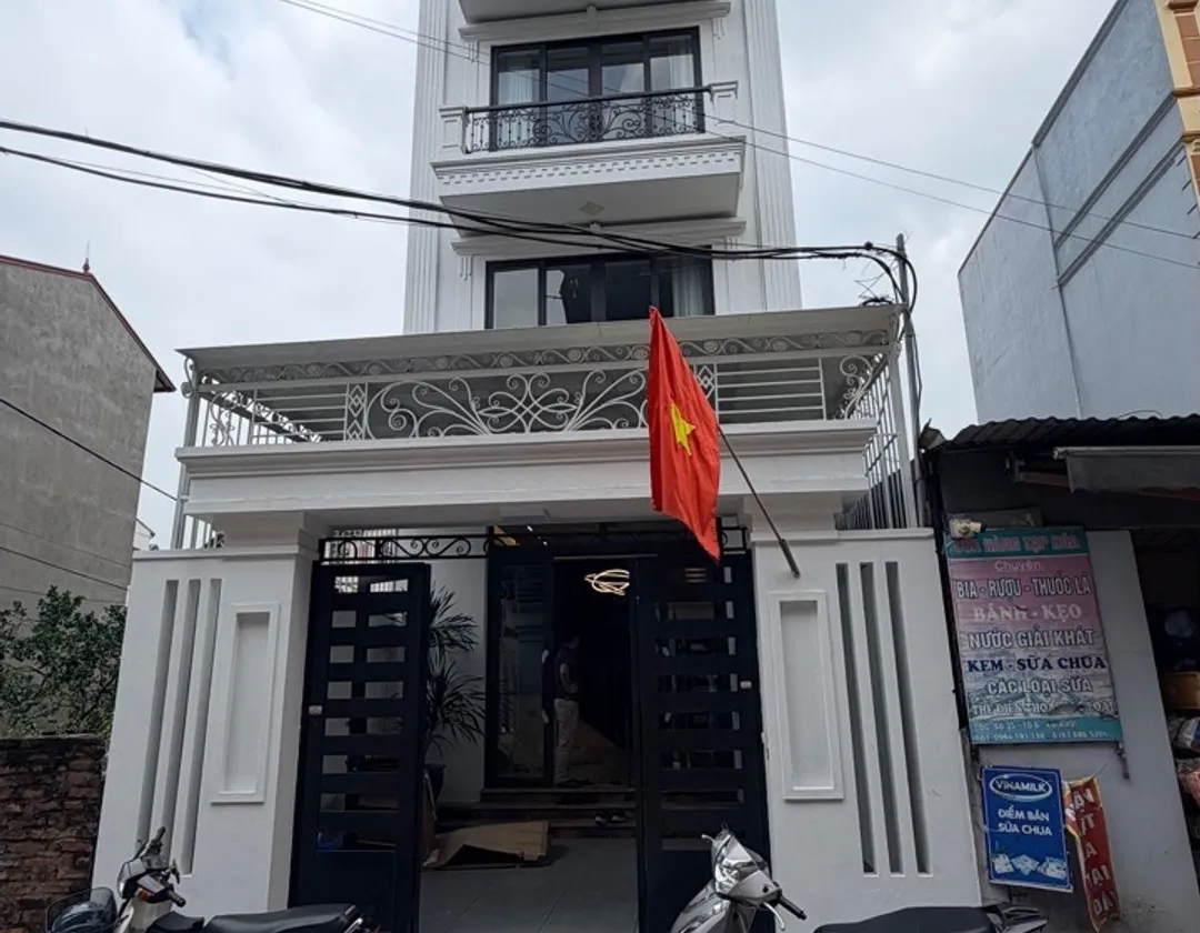 Nhà 5 tầng hiện đại Bát Khối, giá tốt cho cả ở và KD... Bán nhà riêng tại Long Biên, Hà Nội 01