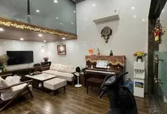☄️ PHÂN LÔ - Ô TÔ ĐỖ CỬA ☄️ SÁT VƯỜN HOA 1.6 ☄️3 BƯỚC NGẮM HỒ HOÀNG CẦU - BỆNH VIỆN ĐỐNG ĐA... Bán nhà riêng tại Ô Chợ Dừa, Hà Nội 01