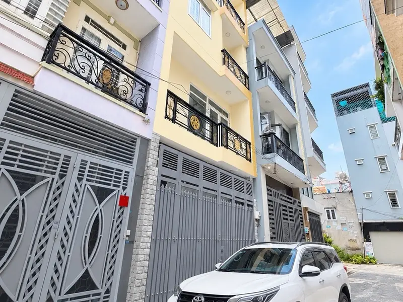 💥 GIÁP SIÊU THỊ AEON MALL TÂN PHÚ - KHU PHÂN LÔ - NHÀ LẦU ĐẸP 
💥 Diện tích: 60m2 ( 5x 12m) 3 TẦNG... Bán nhà riêng tại Bình Hưng Hòa, Hồ Chí Minh 01