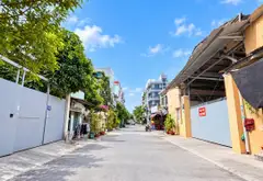 BÁN NHÀ MẶT TIỀN LÊ ĐÌNH CẨN – BÌNH TÂN – NHỈNH 9 TỶ

📐 Diện tích: 4m x 30m – nhà dài, rộng rãi, d... Bán nhà mặt phố tại Tân Tạo, Hồ Chí Minh 03
