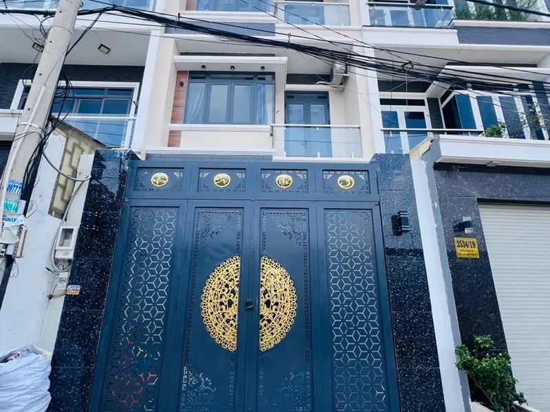 Nhà phố 4 tầng hiện đại, thang máy, full nội thất, hẻm xe hơi gần Huỳnh Tấn Phát... Bán nhà riêng tại Nhà Bè, Hồ Chí Minh 01
