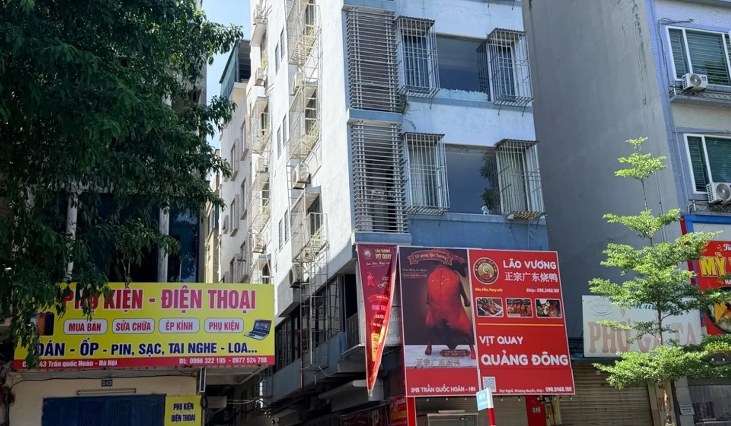 TRUNG TÂM CẦU GIẤY PHÂN LÔ -Ô TÔ TRÁNH CHẠY VÒNG QUANH NHƯ Ô BÀN CƠ-CHỦ CẦN BÁN GẤP... Bán nhà riêng tại Nghĩa Đô, Hà Nội 01