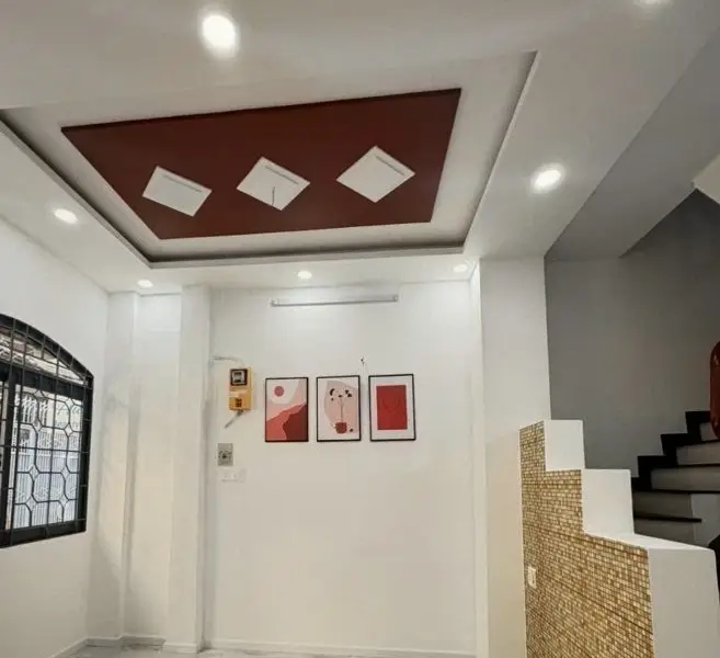 BÁN NHÀ QUẬN 10 | HXH | 3 TẦNG BTCT | NGANG 5M | 35M² | NHỈNH 7 TỶ... Bán nhà riêng tại Hòa Hưng, Hồ Chí Minh 01