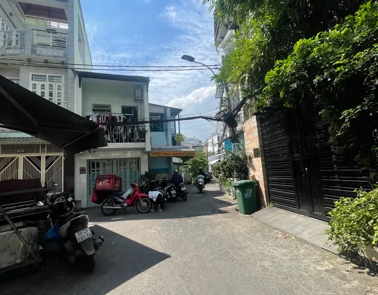 Gần Hồ bơi Vân Đồn - 4 Tầng - 4Pn - Nhỉnh 3 tỷ - Nở hậu... Bán nhà riêng tại Khánh Hội, Hồ Chí Minh 01