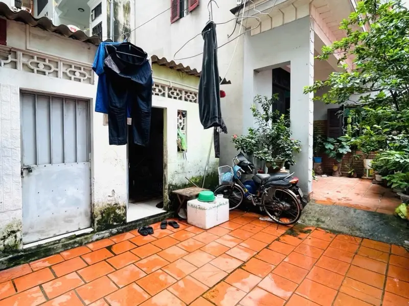 Nhà riêng sang trọng khu Dịch Vọng, Cầu Giấy – không gian sống tĩnh lặng giữa trung tâm sôi động... Bán nhà riêng tại Cầu Giấy, Hà Nội 01