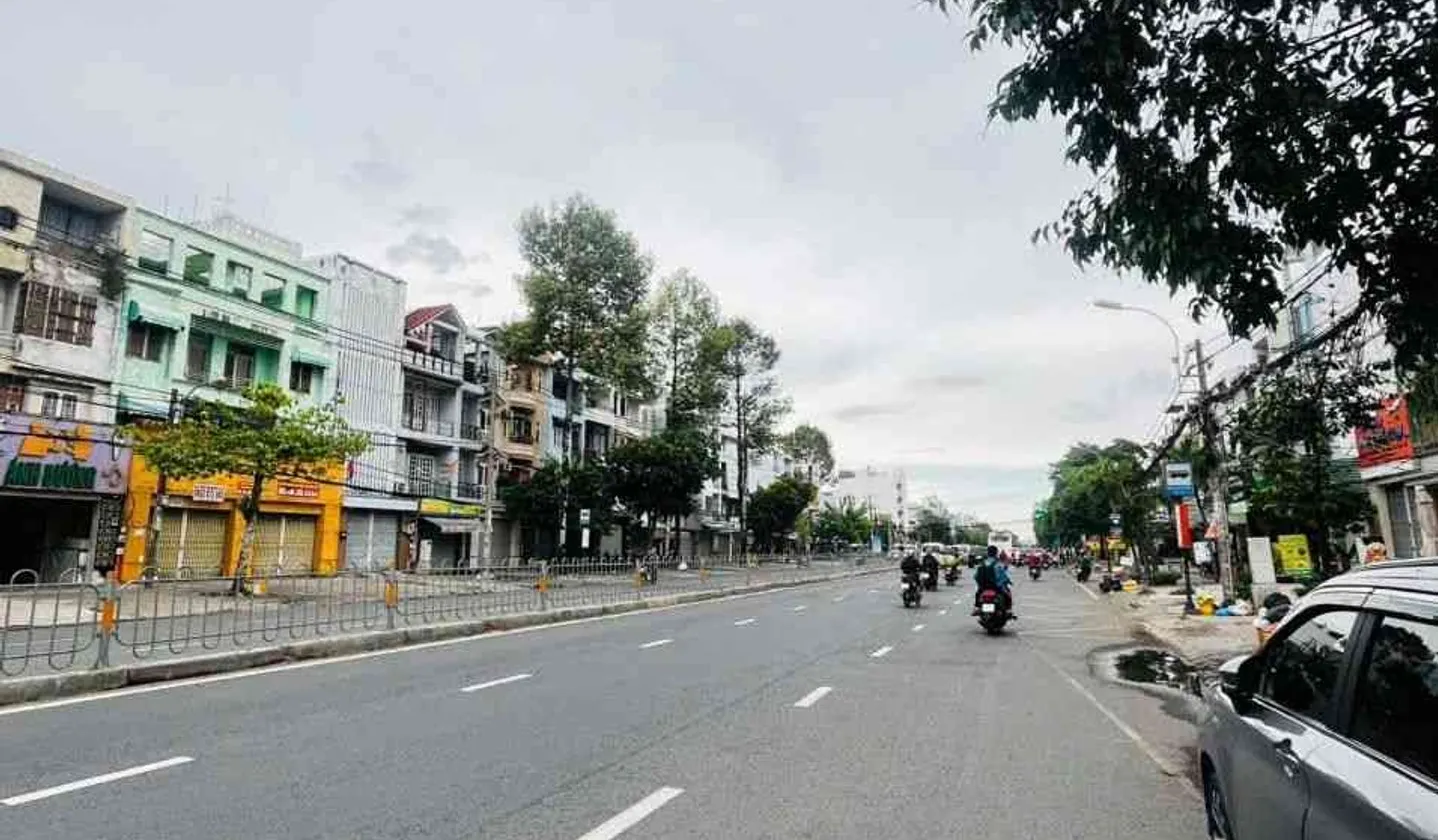 Bán nhà mặt phố 4 tầng, diện tích 80m² tại Phường Tân Tạo, TP.HCM... Bán nhà mặt phố tại Tân Tạo, Hồ Chí Minh 01