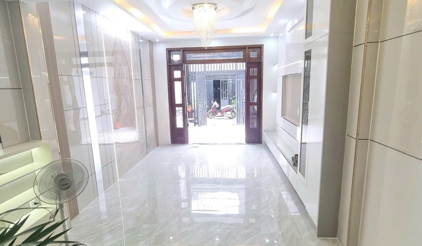 Nhà 4 tầng kiên cố hẻm xe hơi Huỳnh Thị Hai, cơ hội đầu tư vàng giá hợp lý... Bán nhà riêng tại Trung Mỹ Tây, Hồ Chí Minh 01