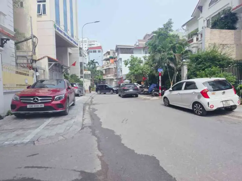 Bán nhà mặt phố trung tâm quận Hồng Bàng, Hải Phòng, 90m2, 4 tầng, tiện kinh doanh... Bán nhà mặt phố tại Hồng Bàng, Hải Phòng 01