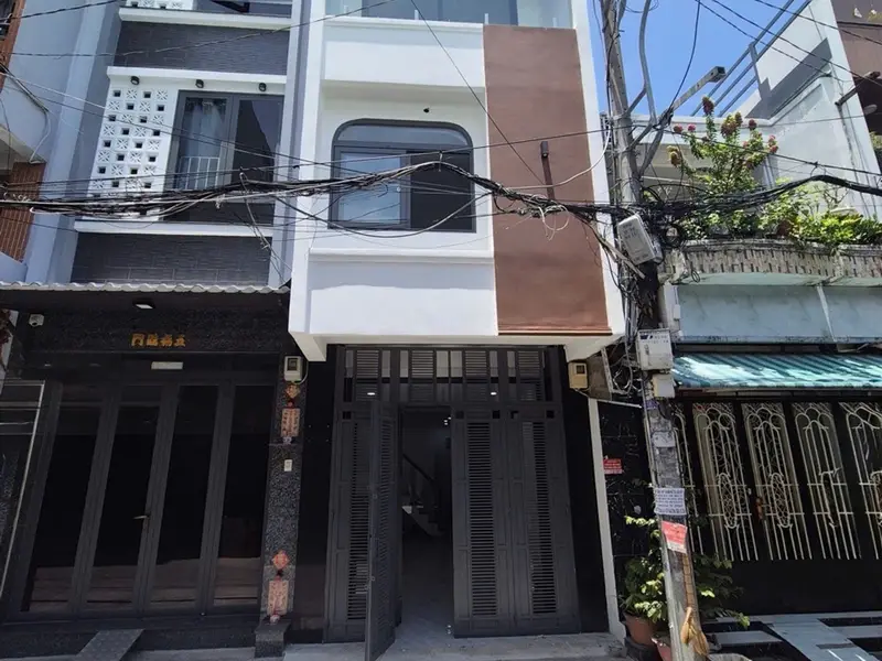 🏡 LẠC LONG QUÂN - Quận 11 - Hẻm 6m - 32m² - 3 Tầng - 4PN - G.iá 6.9 T.ỷ... Bán nhà riêng tại Bình Thới, Hồ Chí Minh 01
