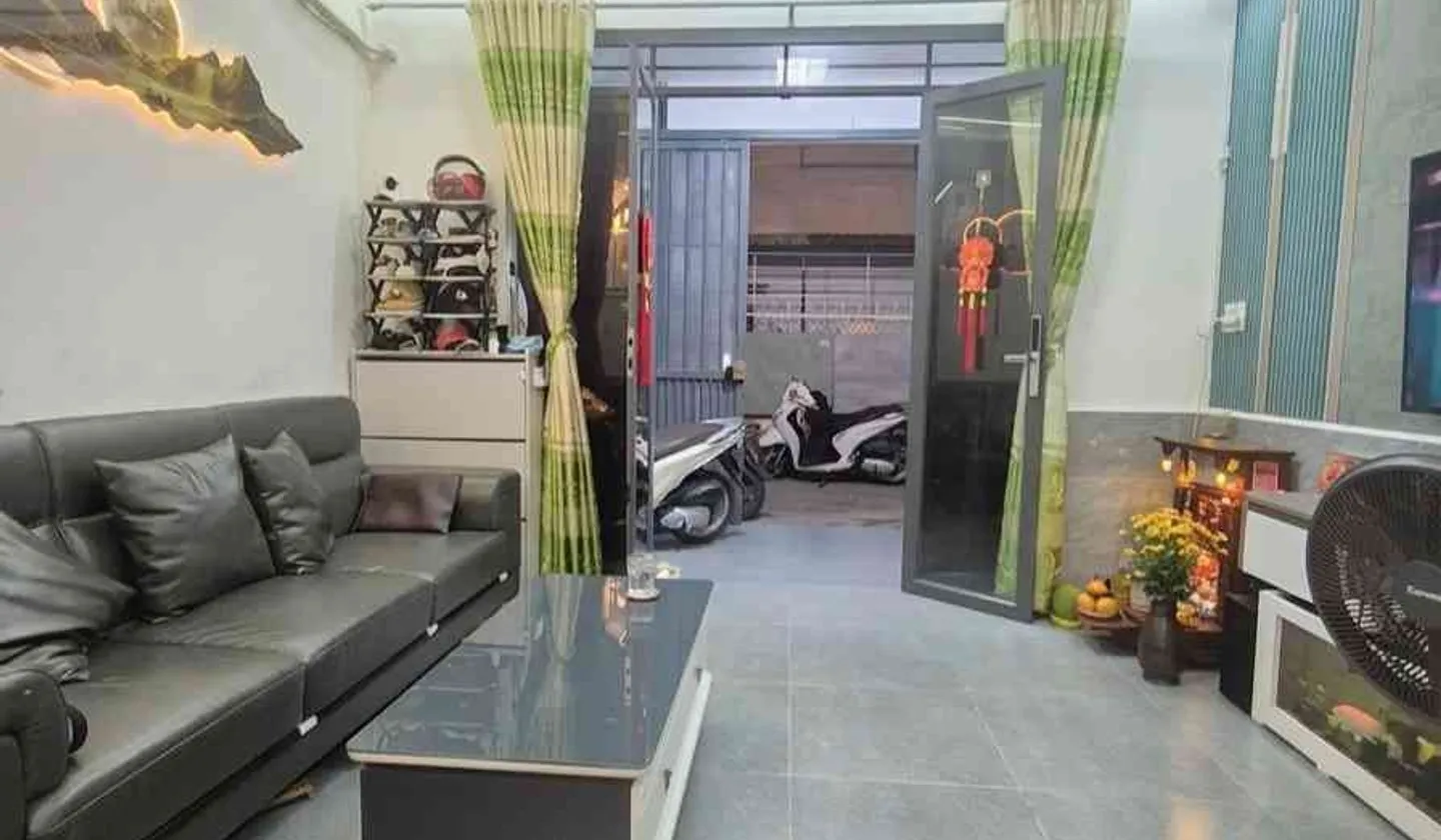 Nhà 48m2, 2 tầng, sổ vuông, tặng nội thất cao cấp, giá 4.6 tỷ... Bán nhà riêng tại An Phú Đông, Hồ Chí Minh 01