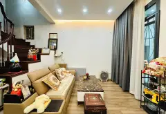 🔥🏡PHÂN LÔ VIP HOÀNG QUỐC VIỆT -67m/72m -4 tầng - Mặt tiền 6m -Ô tô 7 chỗ vào nhà, đỗ cửa ngày đêm... Bán nhà riêng tại Nghĩa Đô, Hà Nội 03