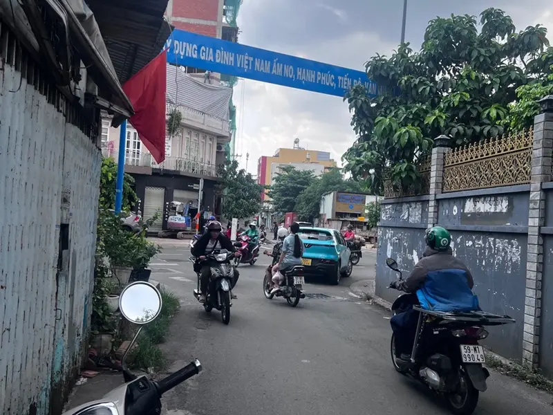 Nhà 2 tầng mặt tiền Tô Hiệu - Không gian sống lý tưởng, kinh doanh thuận tiện... Bán nhà riêng tại Phú Thạnh, Hồ Chí Minh 01