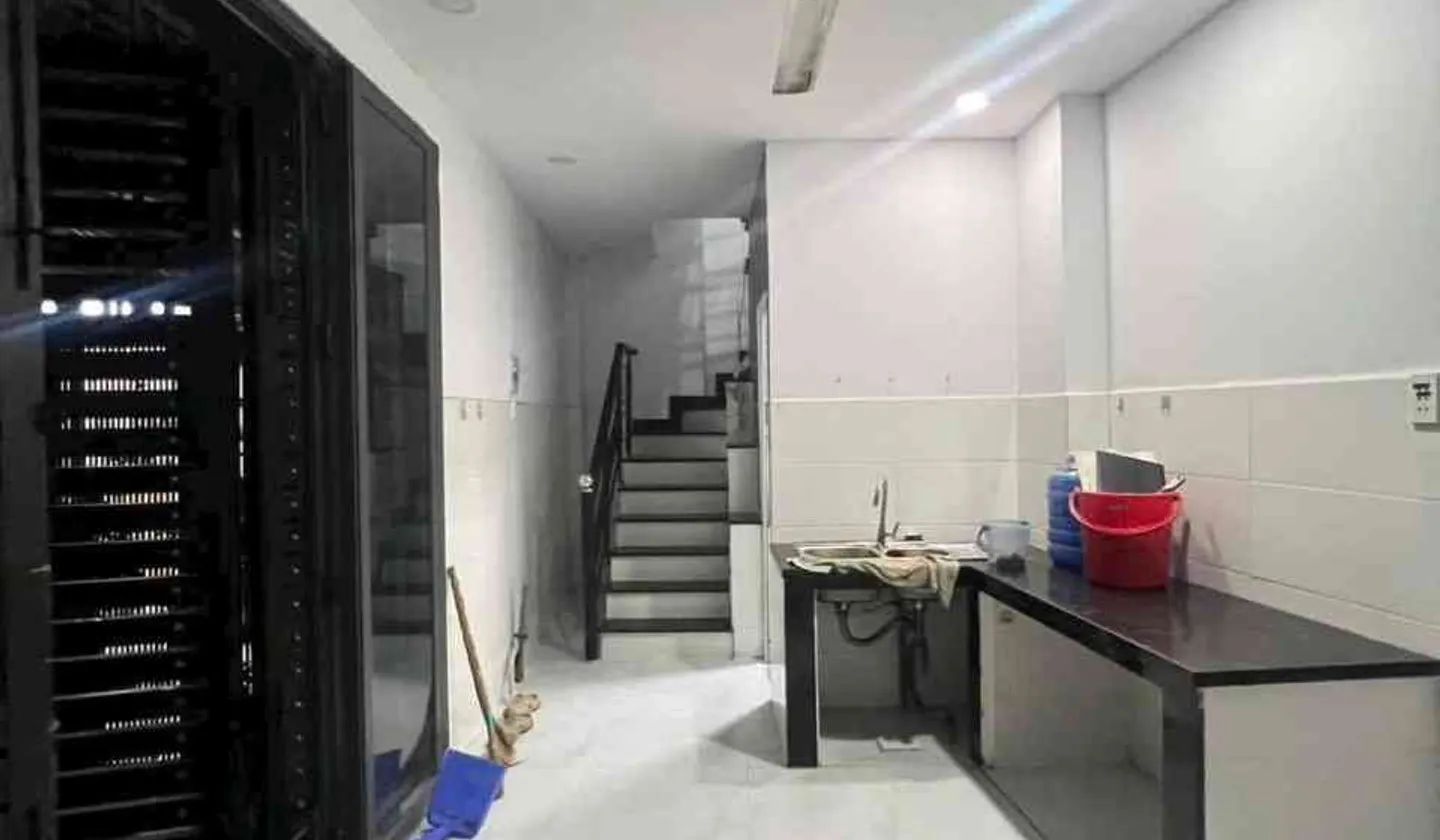 Nhà 3 tầng 2 phòng ngủ gần mặt tiền Quang Trung, Phường 10, Gò Vấp... Bán nhà riêng tại Gò Vấp, Hồ Chí Minh 01