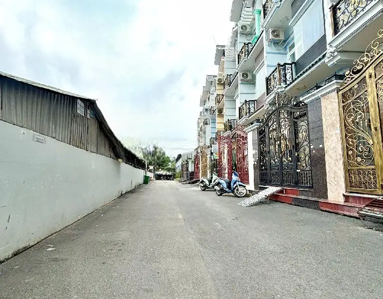 Nhà 4 tầng 62m2, mặt phố An Dương Vương, Quận 8 giảm 300 triệu... Bán nhà mặt phố tại Bình Phú, Hồ Chí Minh 01