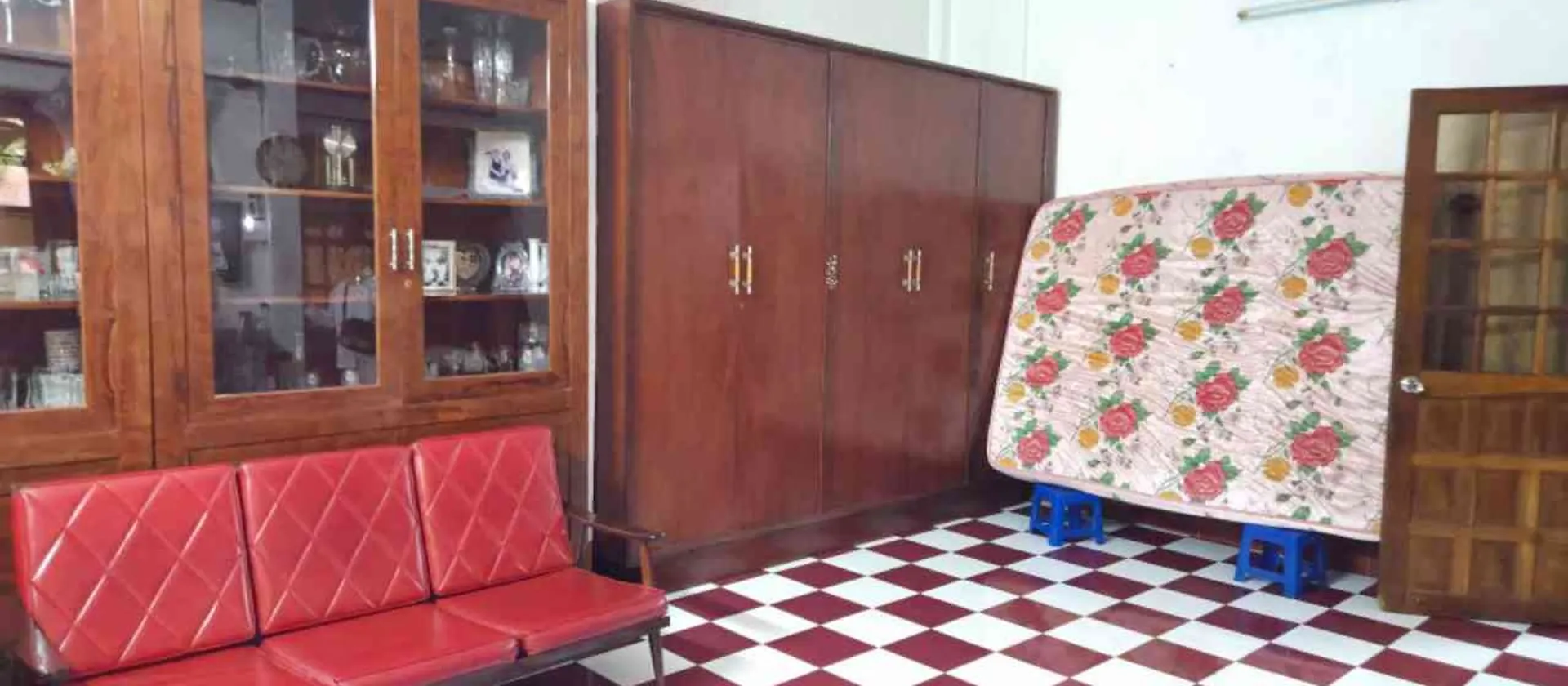 Nhà góc 2 mặt tiền rộng rãi, tiện lợi ngay trung tâm quận 3... Bán nhà riêng tại Vườn Lài, Hồ Chí Minh 01