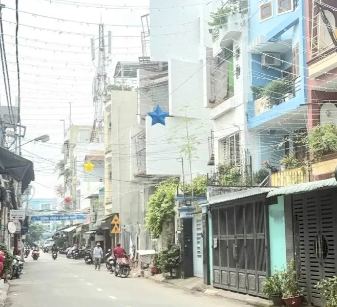 Nhà mặt phố hai mặt tiền đẳng cấp tại trung tâm Quận 10... Bán nhà mặt phố tại Diên Hồng, Hồ Chí Minh 01