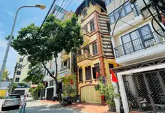 Nhà trung tâm Cầu giấy 100m.7 tầng.8.4 mt ,vỉa hè.oto tránh.41.5 tỷ.lh e:0362889659... Bán nhà riêng tại Nghĩa Đô, Hà Nội 01