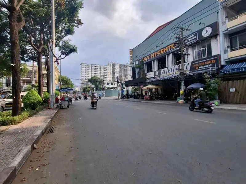 Nhà mặt phố siêu đỉnh ngay trung tâm sầm uất... Bán nhà mặt phố tại Bình Phú, Hồ Chí Minh 01