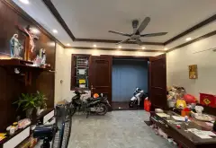 Chính chủ bán nhà Giáp Bát, nhà dân tự xây , gần các trường tốp đầu , gần các bệnh viện lớn, tiện b... Bán nhà riêng tại Hoàng Mai, Hà Nội 02