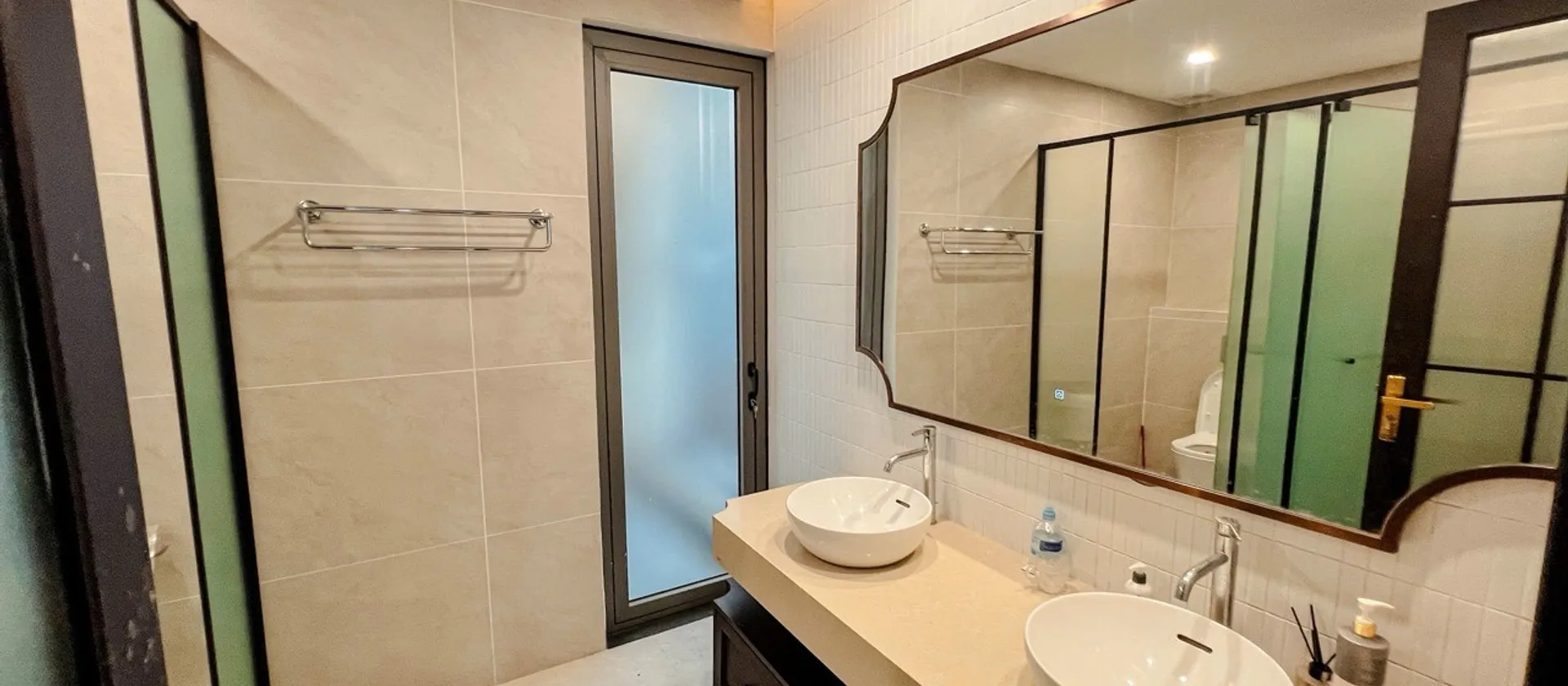 Bán nhà mặt phố 9 tầng tại phường Bạch Mai, Hà Nội... Bán nhà mặt phố tại Bạch Mai, Hà Nội 01
