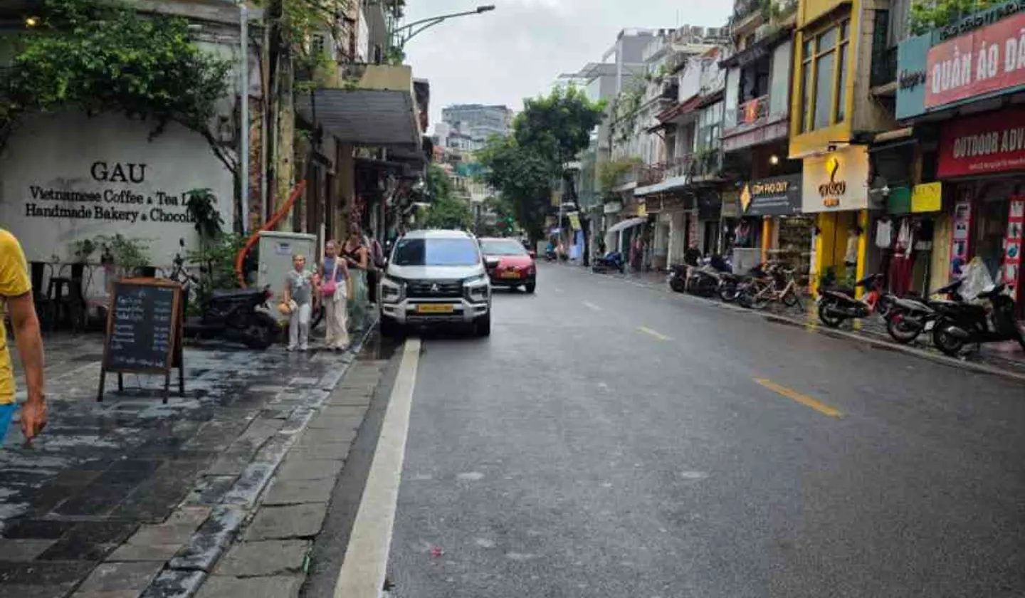 MẶT PHỐ LÕI PHỐ CỔ HOÀN KIẾM - 108M² MT 6.4M - GIÁ 75 TỶ - GẦN HÀNG BÔNG, LÝ QUỐC SƯ... Bán nhà mặt phố tại Hoàn Kiếm, Hà Nội 01