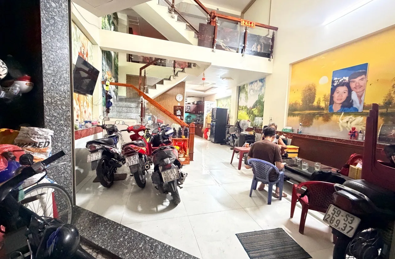 NGỘP BANK BÁN GẤP - NHÀ 4 TẦNG | 5PN | HẺM XE TẢI 6M | HIỆP THÀNH/ QUẬN 12... Bán nhà riêng tại Tân Thới Hiệp, Hồ Chí Minh 01