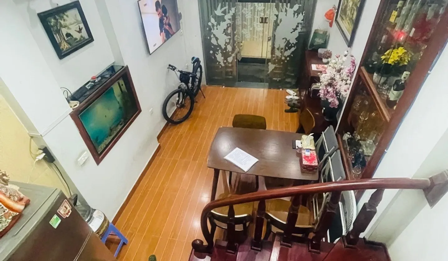 NHÀ ĐẸP Ở NGAY - GẦN Ô TÔ - GẦN CHỢ- GẦN TRƯỜNG - VỊ TRÍ TRUNG TÂM - TIỆN ÍCH BẠT NGÀN.🔥... Bán nhà riêng tại Phúc Lợi, Hà Nội 01