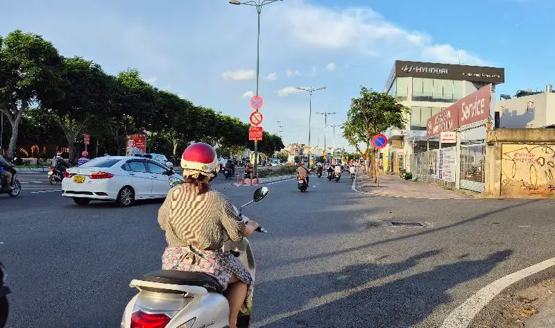 Bán nhà mặt phố Phạm Văn Đồng, diện tích 76.4m2, mặt tiền 4.2m, pháp lý cơ sở... Bán nhà mặt phố tại Hạnh Thông, Hồ Chí Minh 01