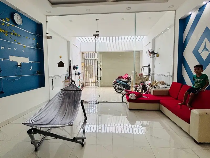 Nhà phố hiện đại 3 tầng, sẵn sàng đón bạn về ở tại Gia Hòa... Bán nhà mặt phố tại Bình Hưng, Hồ Chí Minh 01