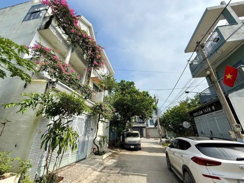Đất mặt tiền giá sốc Quận 9 - Sở hữu ngay không chần chừ chi 4,1 tỷ... Bán đất tại Long Phước, Hồ Chí Minh 01