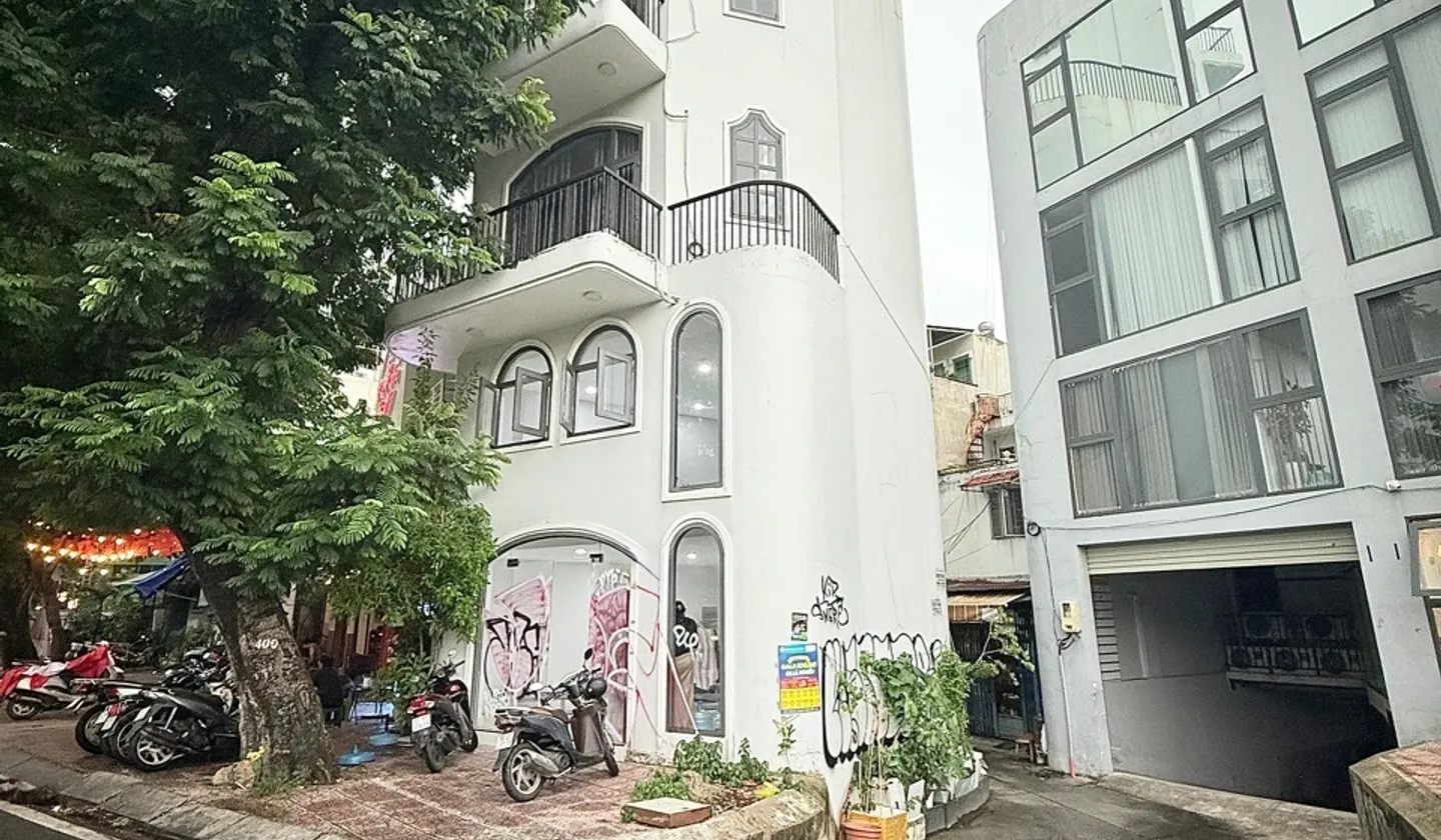 Nhà lô góc mặt phố Hoàng Sa, view kênh cực chill, đầu tư sinh lời ngay... Bán nhà mặt phố tại Tân Định, Hồ Chí Minh 01