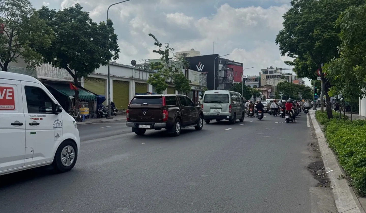 Nhà 3 tầng hẻm xe hơi Tân Hóa, giá 5.4 tỷ... Bán nhà riêng tại Phú Lâm, Hồ Chí Minh 01