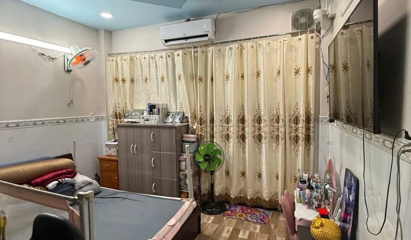 BÁN NHÀ 3 TẦNG PHẠM THẾ HIỂN DTS 60m2 Ngang 3,7m NỞ HẬU KO QH NGAY AEON PARCMALL QUẬN 8... Bán nhà riêng tại Chánh Hưng, Hồ Chí Minh 01