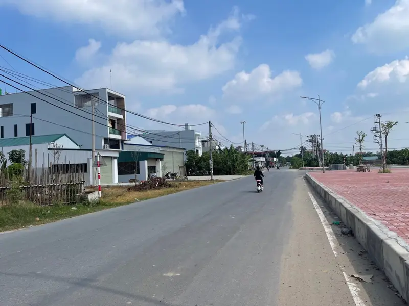 THỬA 634 KHU ĐẤU GIÁ THÔN ĐÔNG TẢO NAM, HOÀN LONG - LÔ GÓC - VỈA HÈ, Ô TÔ TRÁNH - KINH DOANH
💥Mô... Bán đất tại Hoàn Long, Hưng Yên 01