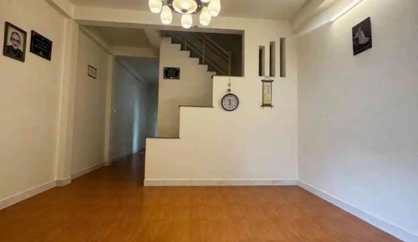 Cơ hội sở hữu nhà 2 tầng hẻm xe hơi Nguyễn Duy Trinh giá tốt... Bán nhà riêng tại Long Trường, Hồ Chí Minh 01