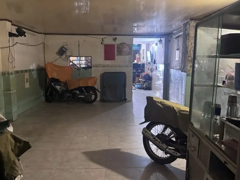 Nhà phố 2 tầng, mặt tiền rộng, xe hơi quay đầu dễ dàng... Bán nhà mặt phố tại Đông Hưng Thuận, Hồ Chí Minh 01