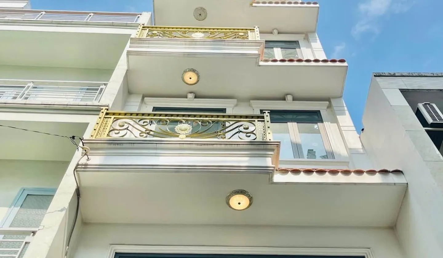 Nhà 2 mặt tiền rộng rãi, 4 tầng hiện đại giữa Bình Tân... Bán nhà riêng tại Bình Tân, Hồ Chí Minh 01