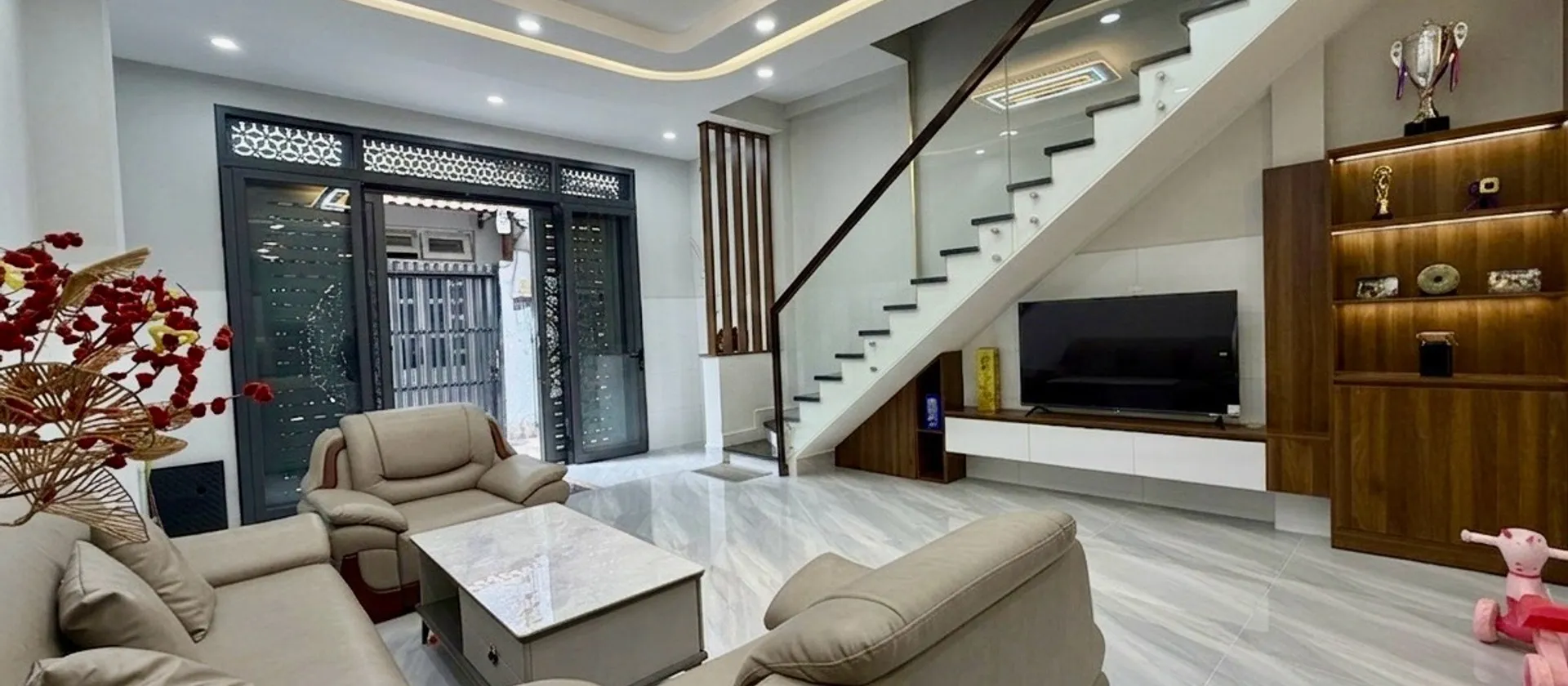 Nhà mới, rộng rãi, an ninh – chốt nhanh giá tốt!... Bán nhà riêng tại Phú Thọ Hòa, Hồ Chí Minh 01