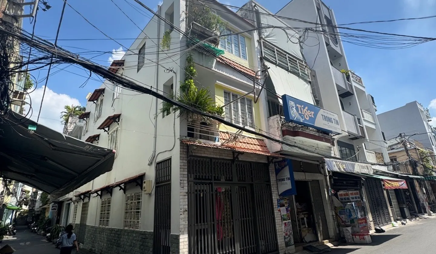 Nhà 3 tầng diện tích nhỏ tại phường Tân Sơn Nhất, quận Tân Bình... Bán nhà riêng tại Tân Sơn Nhất, Hồ Chí Minh 01