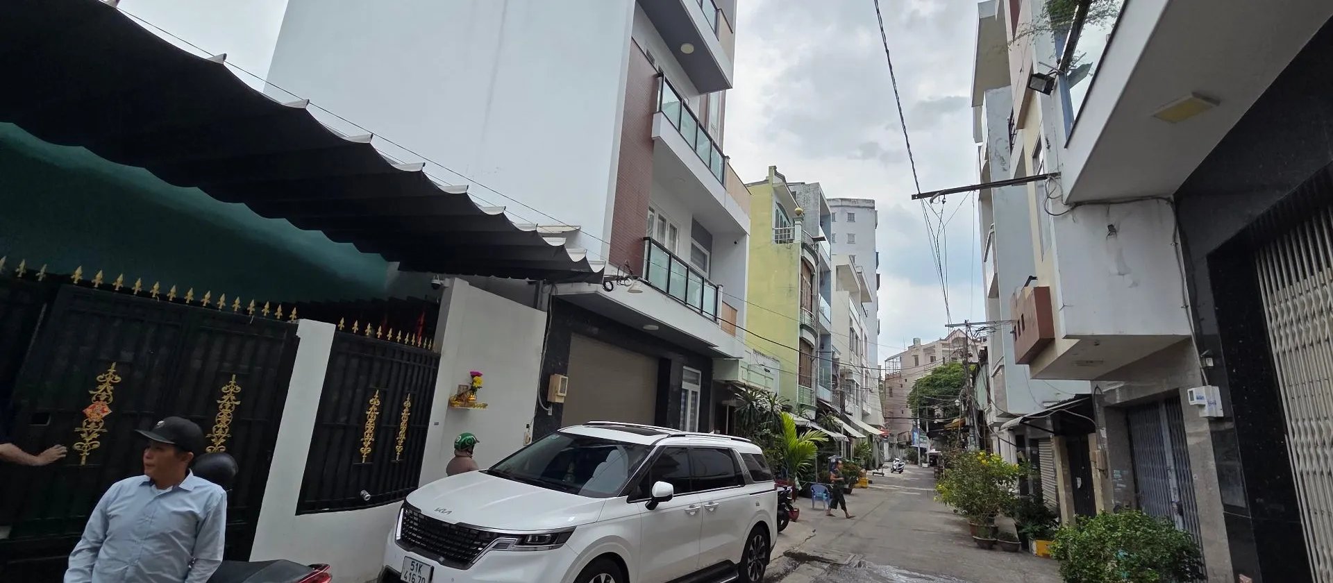 XE TẢI NẰM NHÀ CÁCH 3 BƯỚC CHÂN RA GALAXY KINH DƯƠNG VƯƠNG -PHỐ ẨM THỰC - NGANG KHỦNG GẦN 7M... Bán nhà riêng tại Phú Lâm, Hồ Chí Minh 01