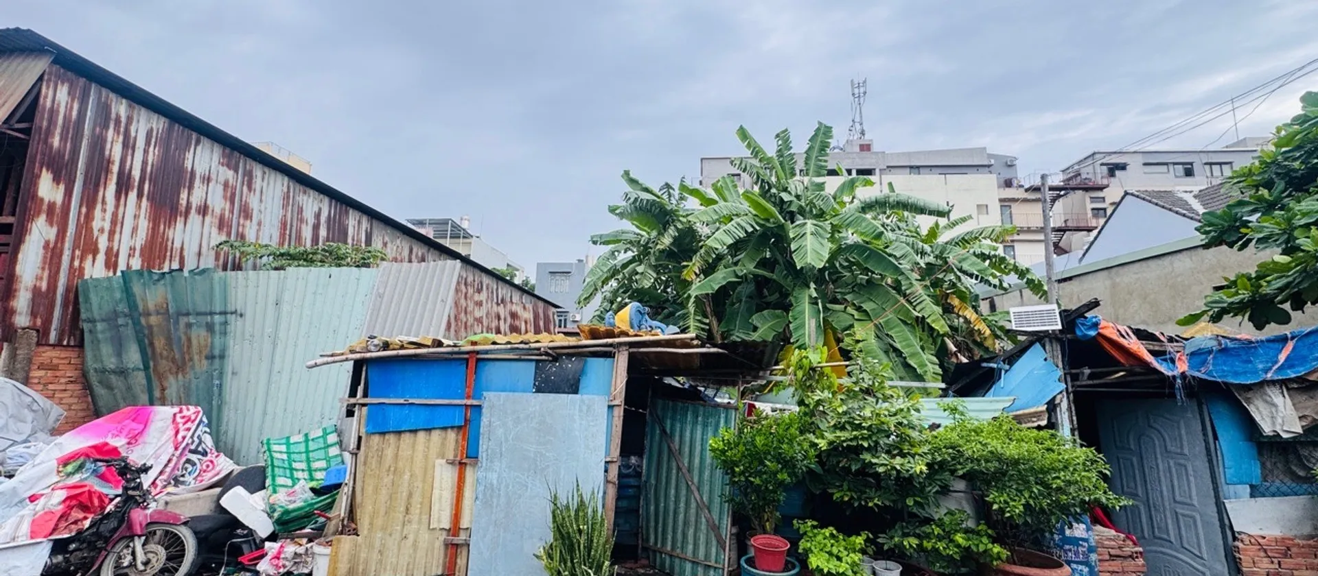 Lô đất rộng 190m2 tại Long Trường, Quận 9, tiềm năng phát triển... Bán đất tại Long Trường, Hồ Chí Minh 01