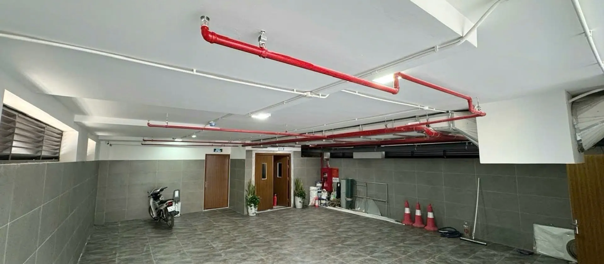 Bán toà nhà văn phòng Lô góc 3 mặt thoáng - 1 mặt phố + 2 mặt ngõ ô tô... Bán văn phòng tại Phương Liệt, Hà Nội 01