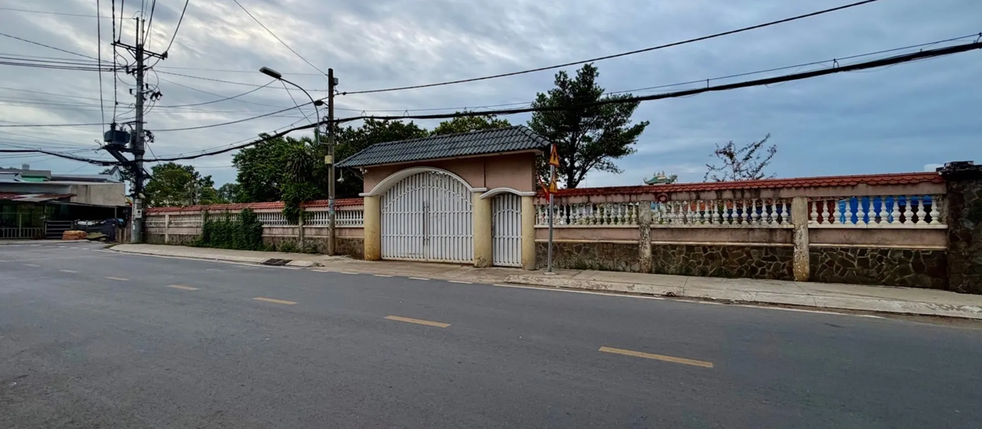 Bán đất mặt tiền rộng 42m tại xã Hóc Môn, giá 39 tỷ... Bán đất tại Hóc Môn, Hồ Chí Minh 01