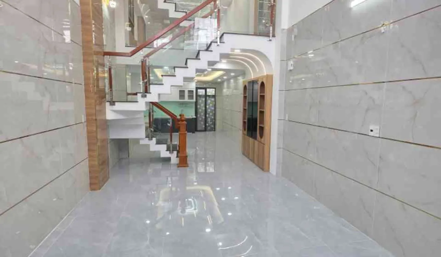 Chỉ hơn 6ty có nhà 5 tầng Hương lộ 2 hẻm xe hơi... Bán nhà riêng tại Bình Trị Đông, Hồ Chí Minh 01