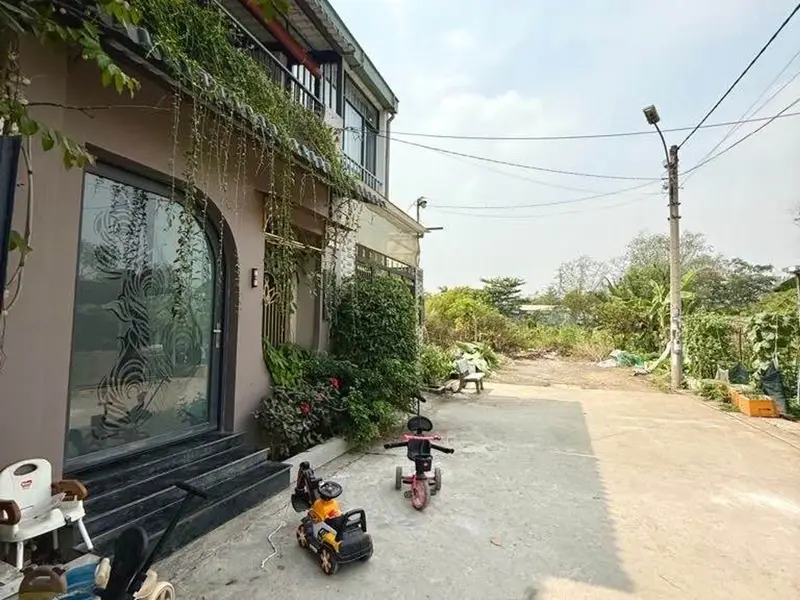 Cơ hội hiếm có sở hữu nhà 2 tầng 3 phòng ngủ tại Trường Lưu chỉ với 4.1 tỷ... Bán nhà riêng tại Long Trường, Hồ Chí Minh 01