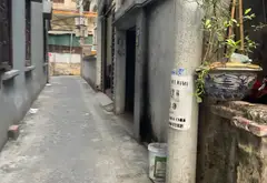 Nhà dân xây chắc chắn. 58m2 giá 9,28 tỷ. Ngõ thông, bãi gửi xe gần.... Bán nhà riêng tại Bồ Đề, Hà Nội 03