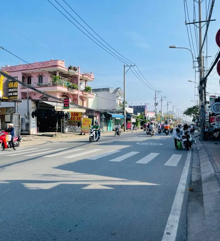 Bán nhà mặt phố 1 tầng xã Phong Phú, Bình Chánh, mặt tiền 6m kinh doanh sầm uất... Bán nhà mặt phố tại Bình Hưng, Hồ Chí Minh 01
