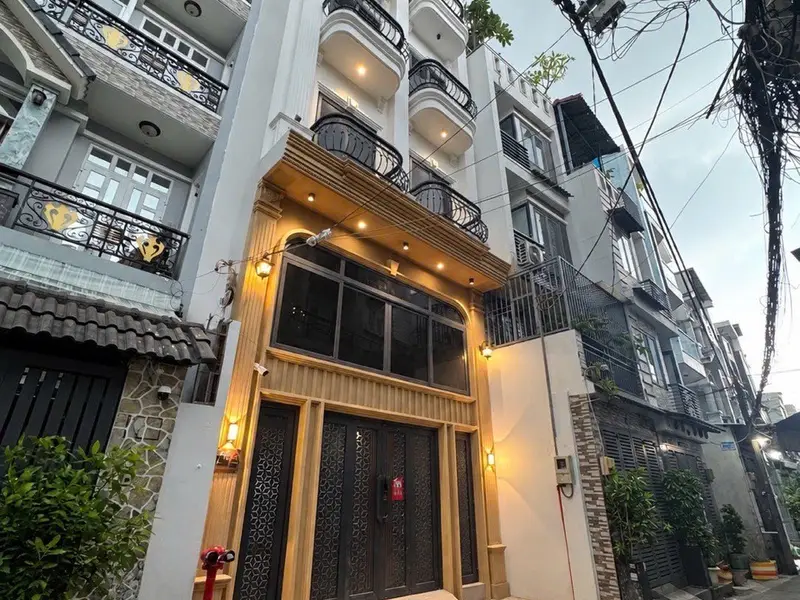 🏢 TÒA NHÀ CHDV 6 TẦNG – 15 PHÒNG – DÒNG TIỀN 90TR/THÁNG!
📍 Huỳnh Văn Nghệ, Tân Sơn... Bán nhà riêng tại Tân Sơn, Hồ Chí Minh 01