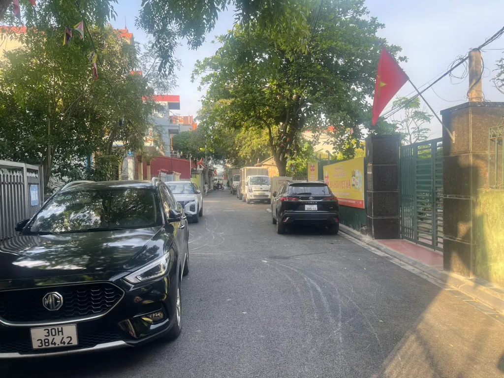 Bán nhà 3 tầng mặt tiền rộng, ngõ yên tĩnh, gần công viên Kim Quy... Bán nhà riêng tại Phúc Thịnh, Hà Nội 01